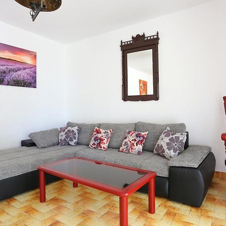 Seaside Holiday House Poljica, Trogir - 5161 산책길 객실 사진