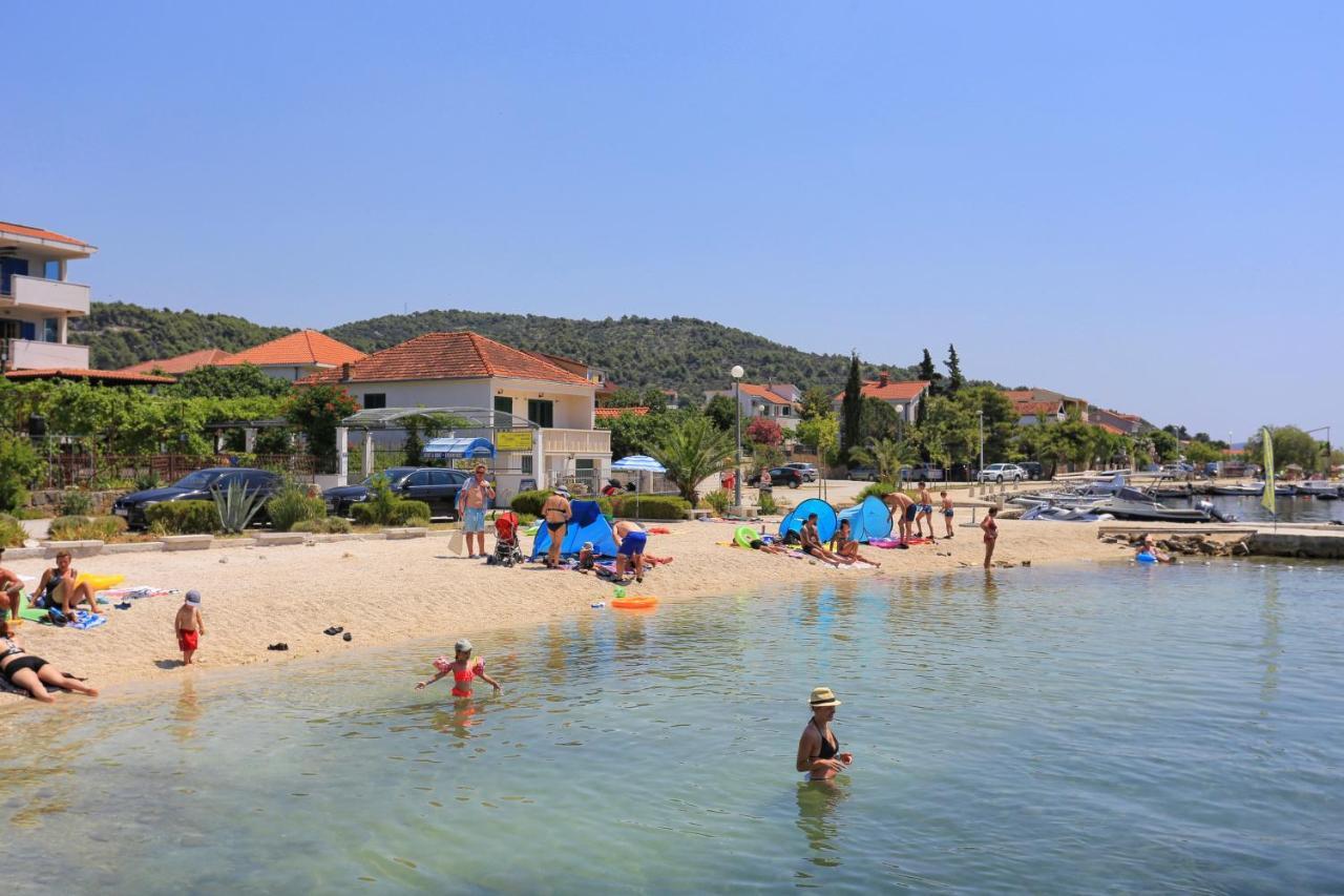 Seaside Holiday House Poljica, Trogir - 5161 산책길 외부 사진