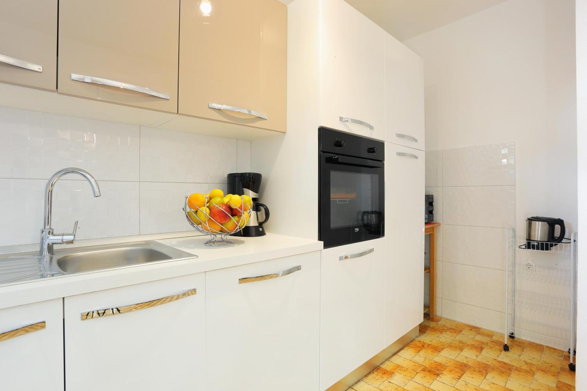 Seaside Holiday House Poljica, Trogir - 5161 산책길 객실 사진